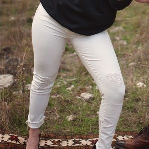 MOTHER Looker Ankle Fray